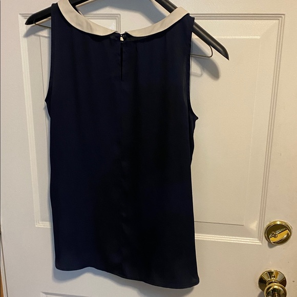 Simple collared LOFT top - Picture 6 of 6